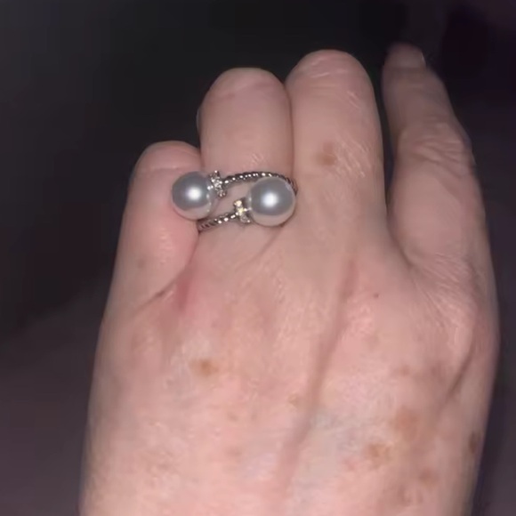 Gold Twist Pearl Ring - Picture 11 of 11